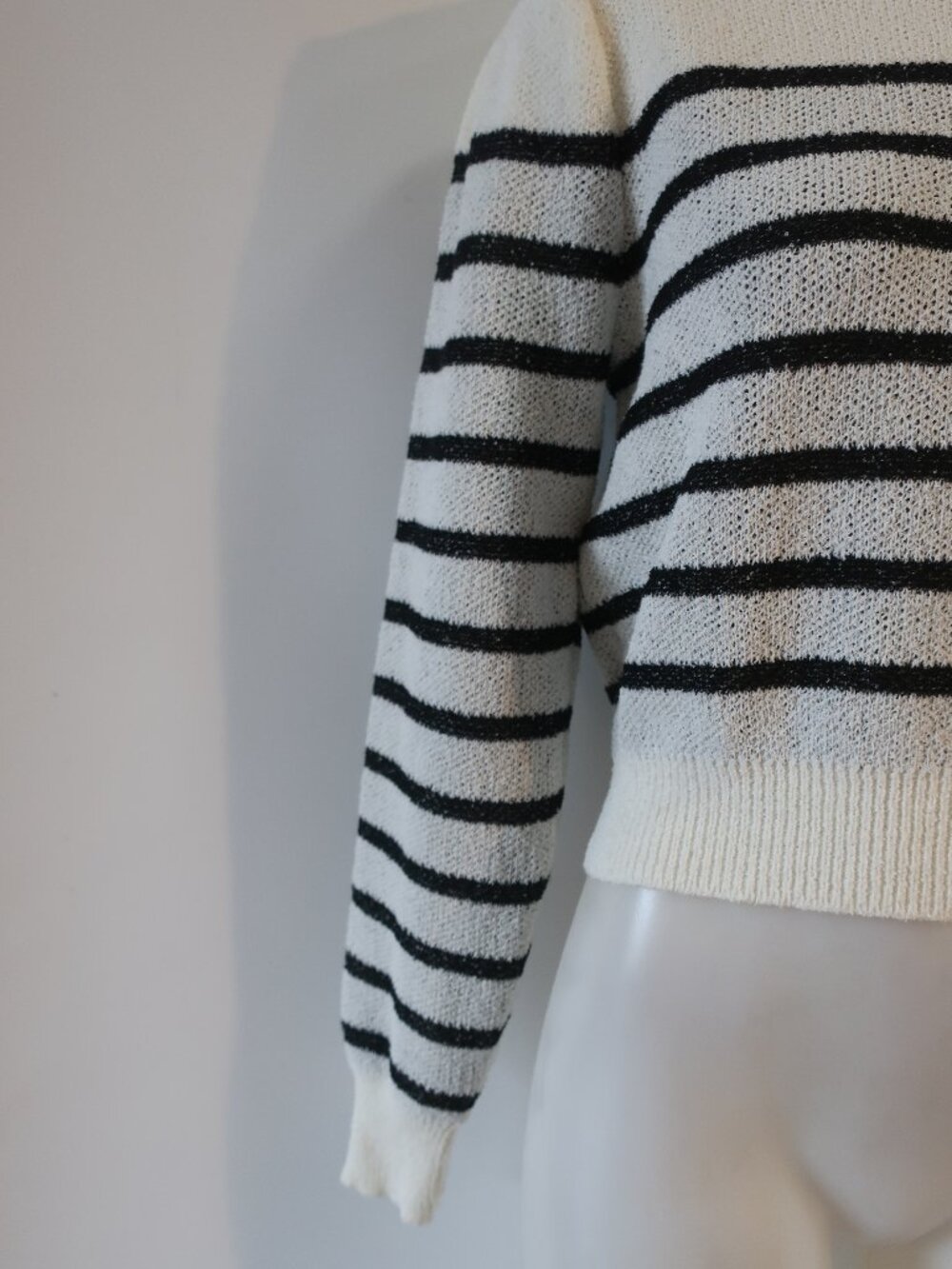 NWT Women Benaar (Item-840) White Black Puff Sleeve Tanya Striped Knit Sweater M - Picture 4 of 8